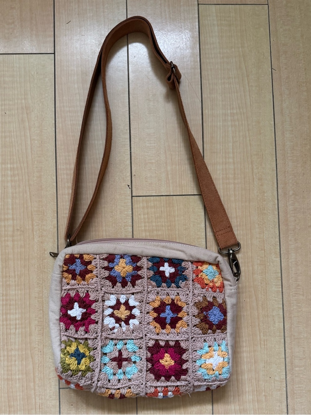 Crochet Patchwork Crossbody Bag in Beige + Multicolor